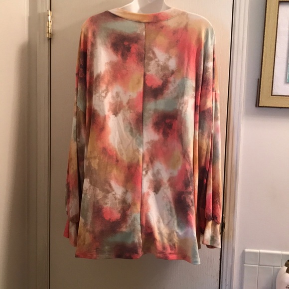 (3X) Plus Size Rainbow Tie Dye Sweater - Picture 5 of 5